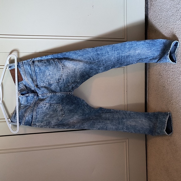 H&M Acid Wash Jeans - Picture 2 of 3